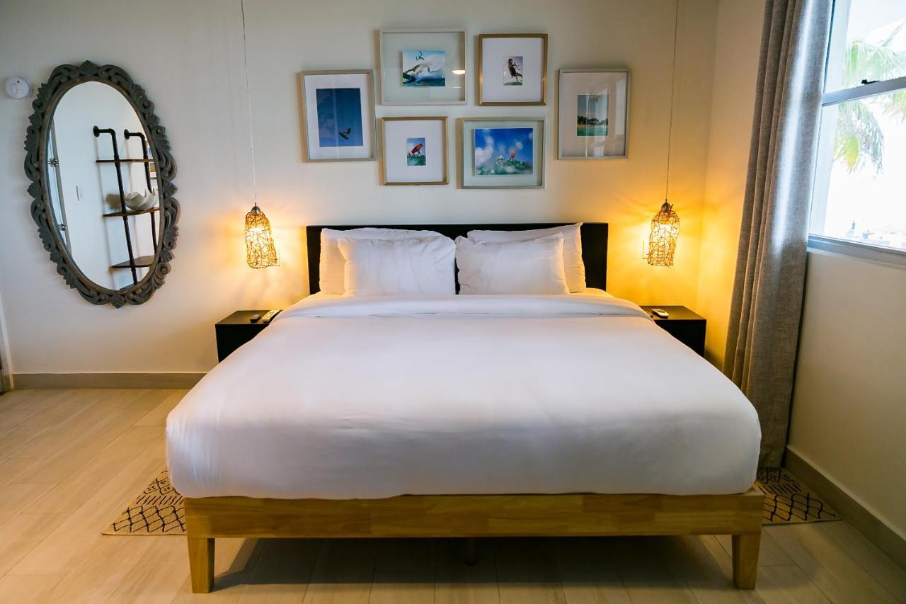 Numero Uno Beach House San Juan Bagian luar foto