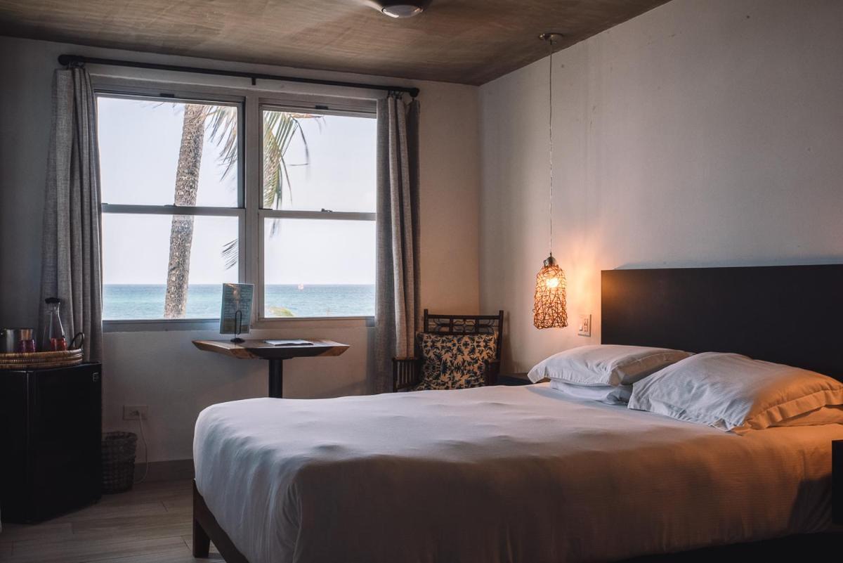 Numero Uno Beach House San Juan Bagian luar foto